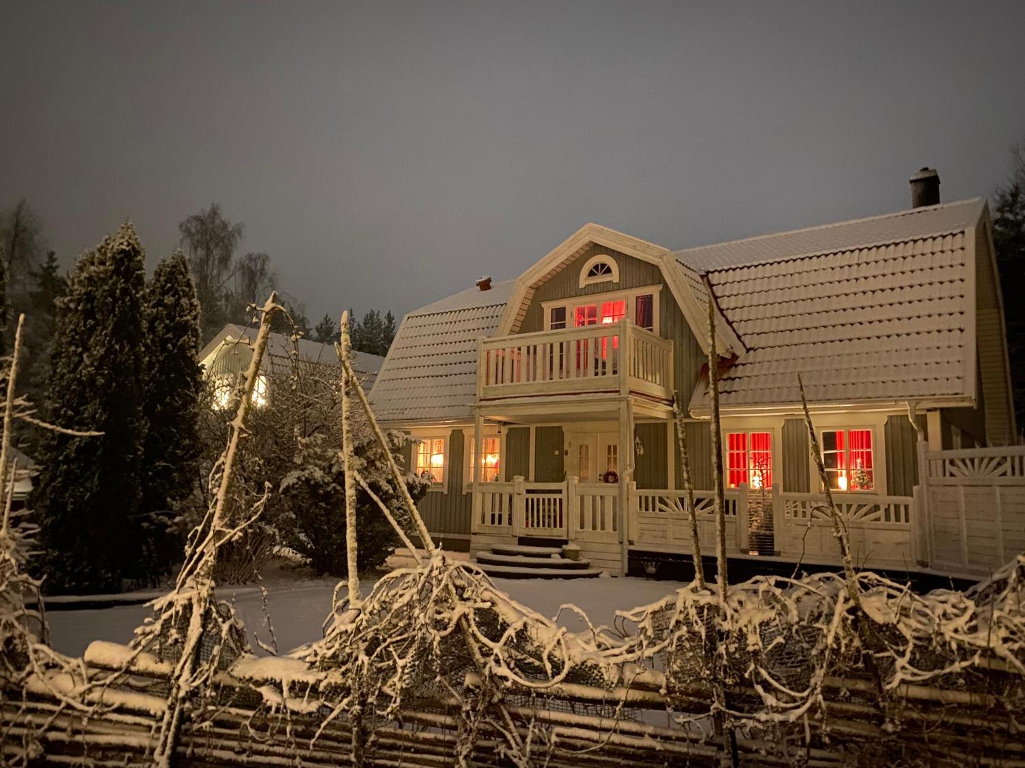 Hotel In Svalsaeter, Kallfors, Jaerna, Stockholm, 5 Min To Golf & 15 Min To Ytterjaerna Concerts Extérieur photo