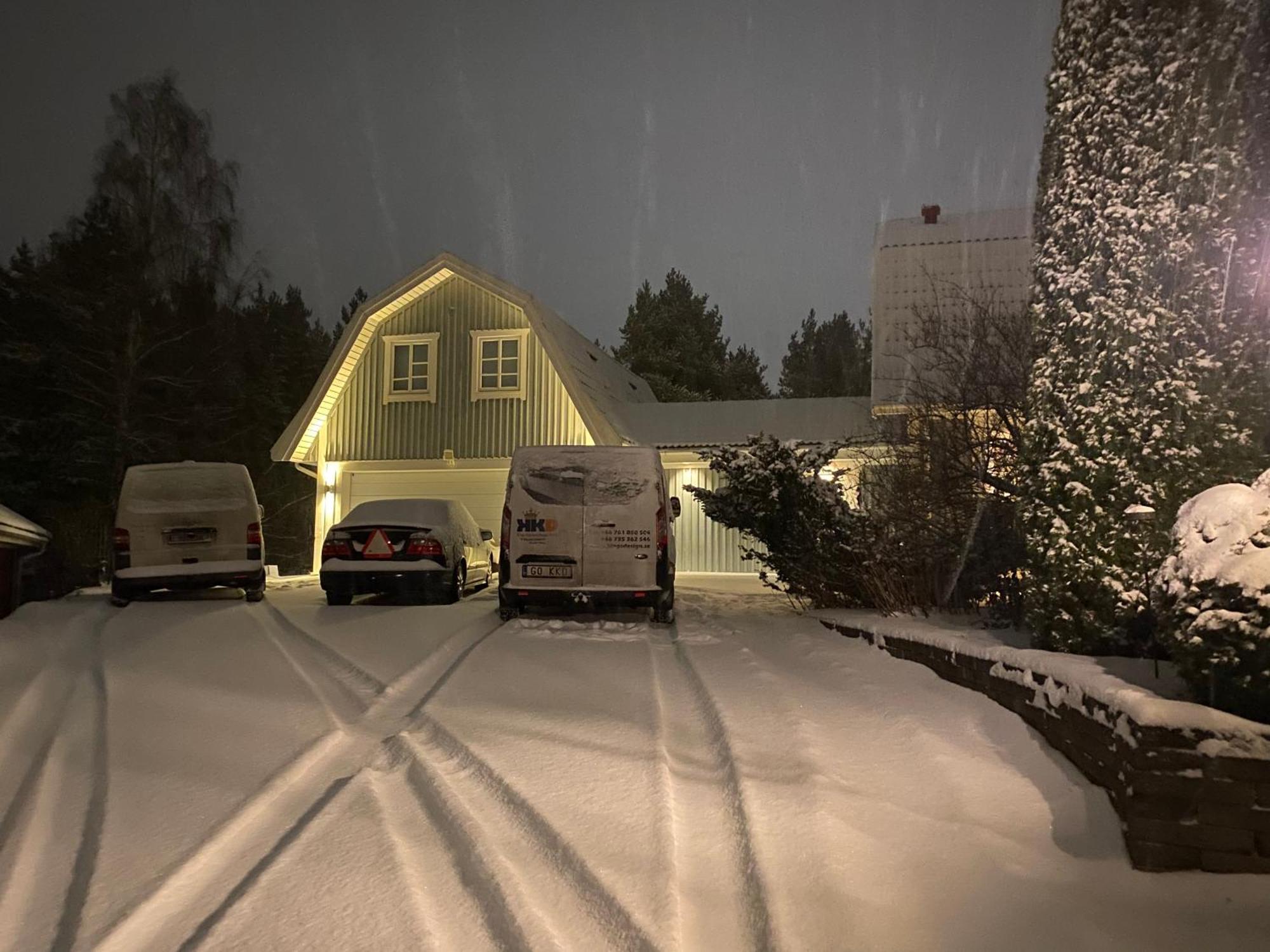 Hotel In Svalsaeter, Kallfors, Jaerna, Stockholm, 5 Min To Golf & 15 Min To Ytterjaerna Concerts Extérieur photo