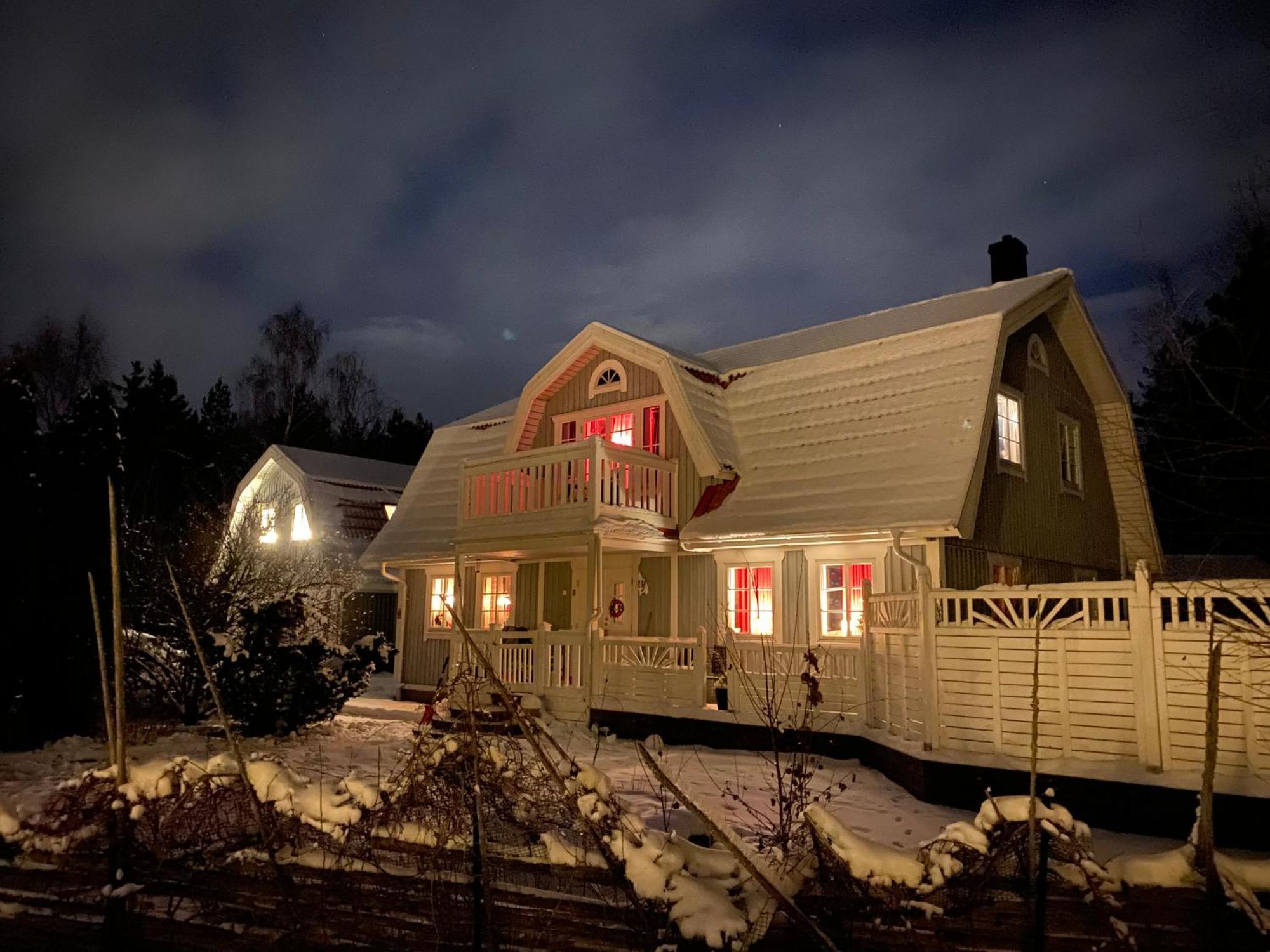 Hotel In Svalsaeter, Kallfors, Jaerna, Stockholm, 5 Min To Golf & 15 Min To Ytterjaerna Concerts Extérieur photo