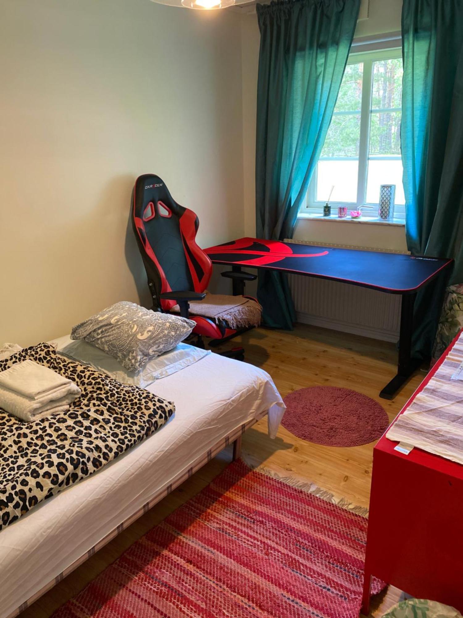 Hotel In Svalsaeter, Kallfors, Jaerna, Stockholm, 5 Min To Golf & 15 Min To Ytterjaerna Concerts Extérieur photo
