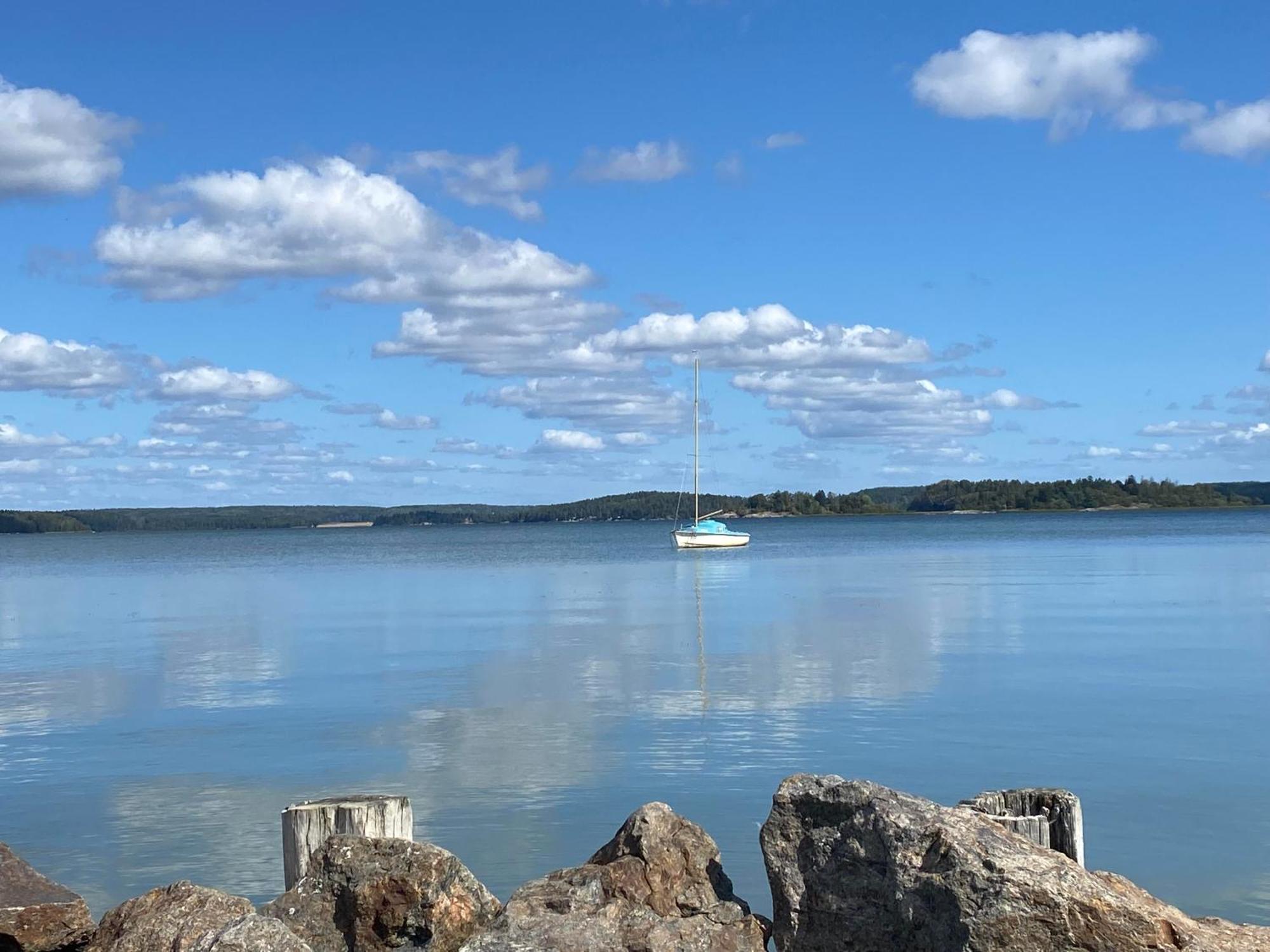 Hotel In Svalsaeter, Kallfors, Jaerna, Stockholm, 5 Min To Golf & 15 Min To Ytterjaerna Concerts Extérieur photo