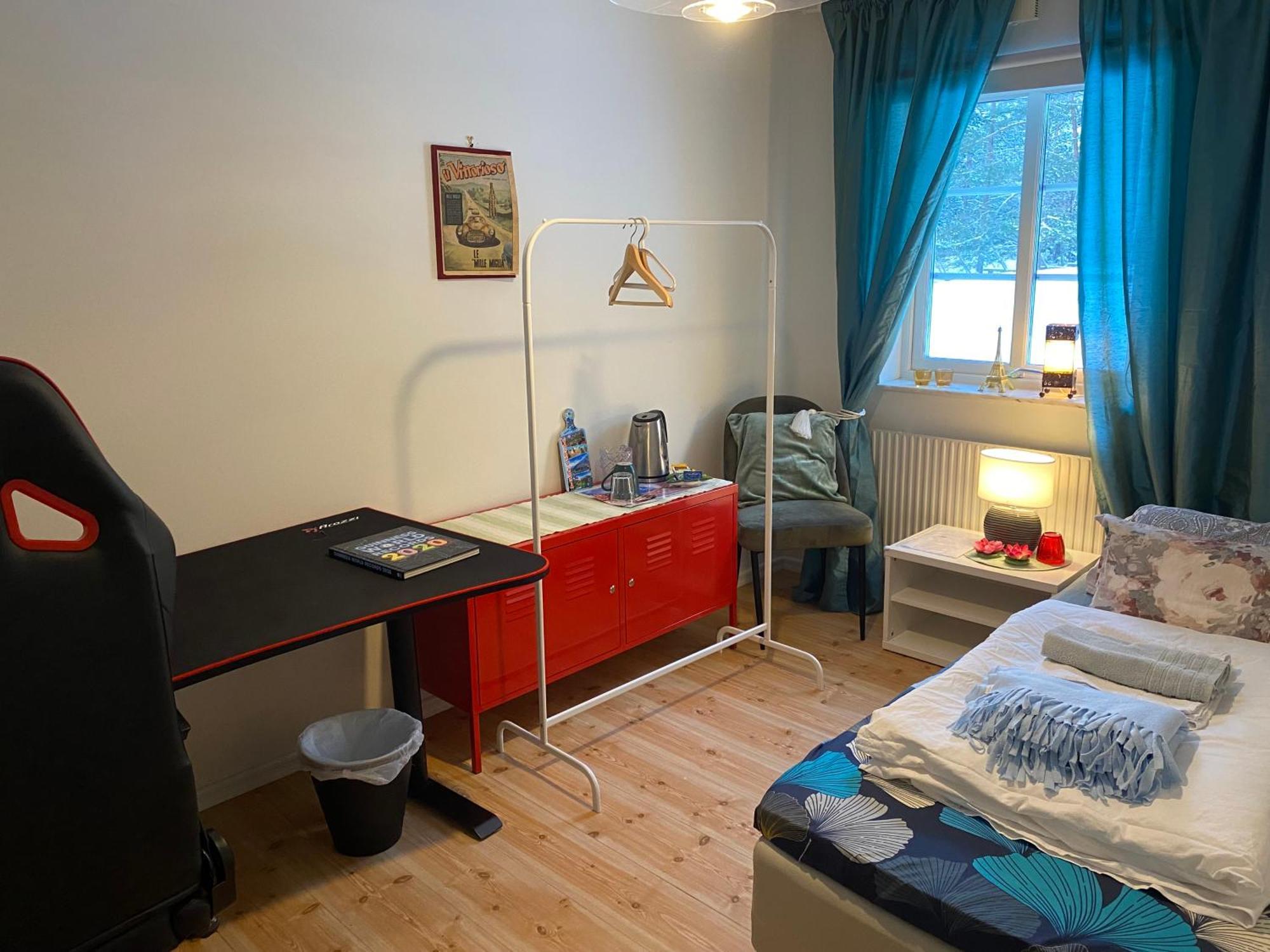 Hotel In Svalsaeter, Kallfors, Jaerna, Stockholm, 5 Min To Golf & 15 Min To Ytterjaerna Concerts Extérieur photo