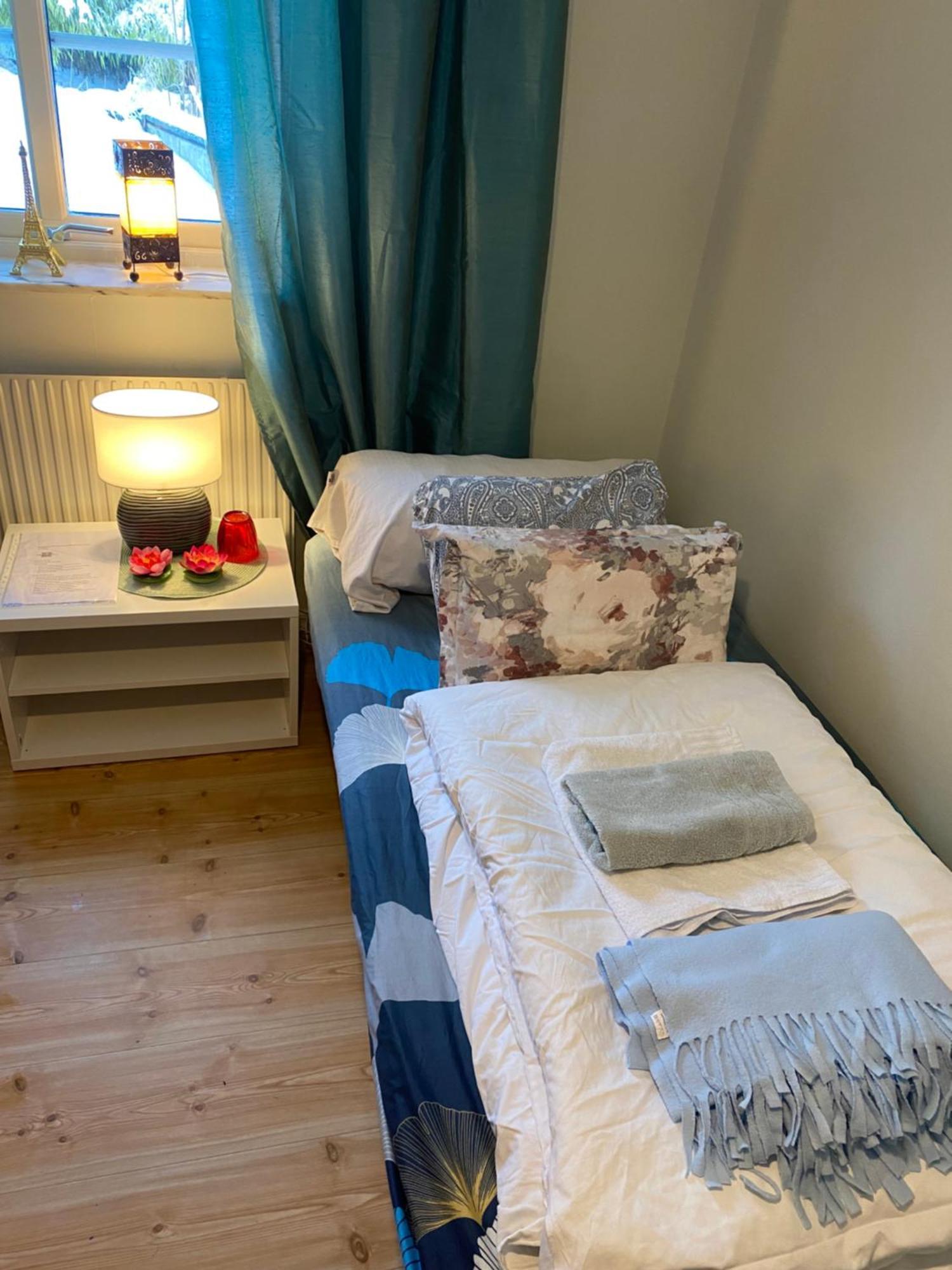 Hotel In Svalsaeter, Kallfors, Jaerna, Stockholm, 5 Min To Golf & 15 Min To Ytterjaerna Concerts Extérieur photo