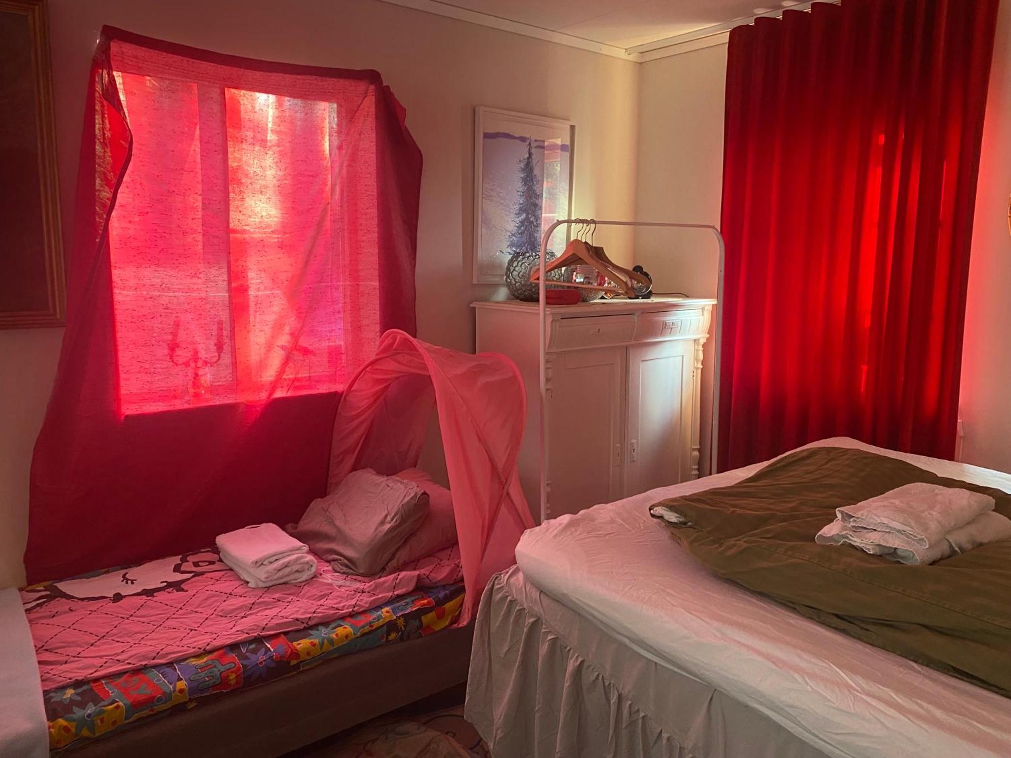 Hotel In Svalsaeter, Kallfors, Jaerna, Stockholm, 5 Min To Golf & 15 Min To Ytterjaerna Concerts Extérieur photo